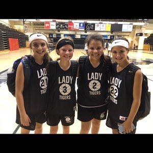 Meet your Posher, Candice